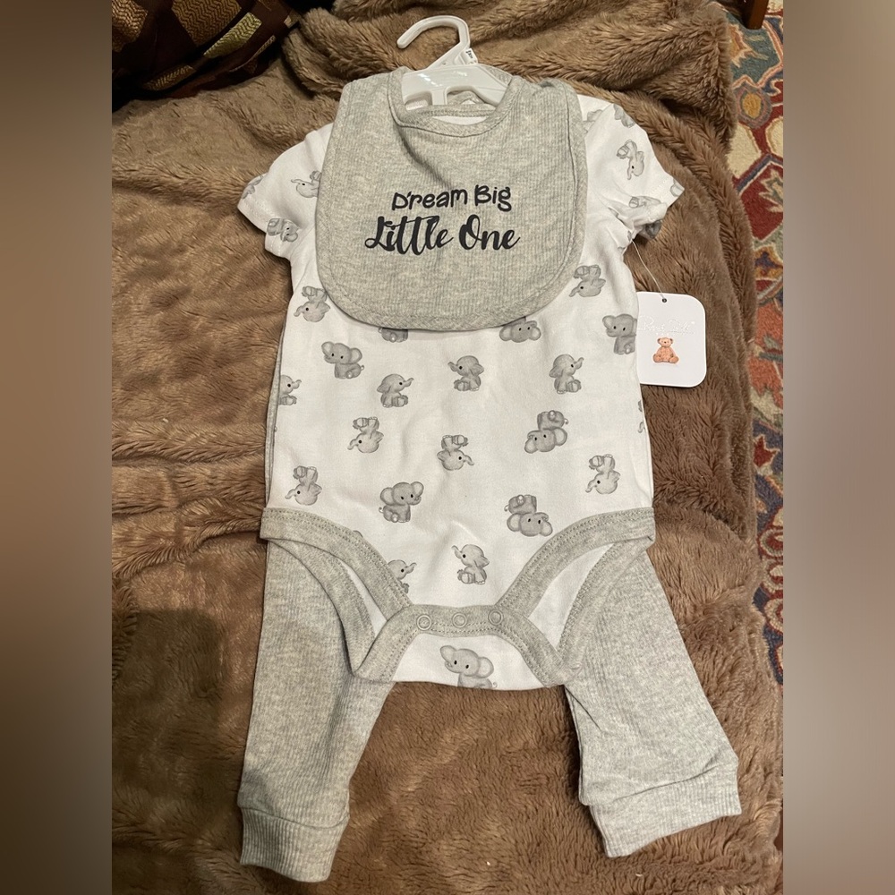 Rene Rafę 4 piece matching set 6/9 months